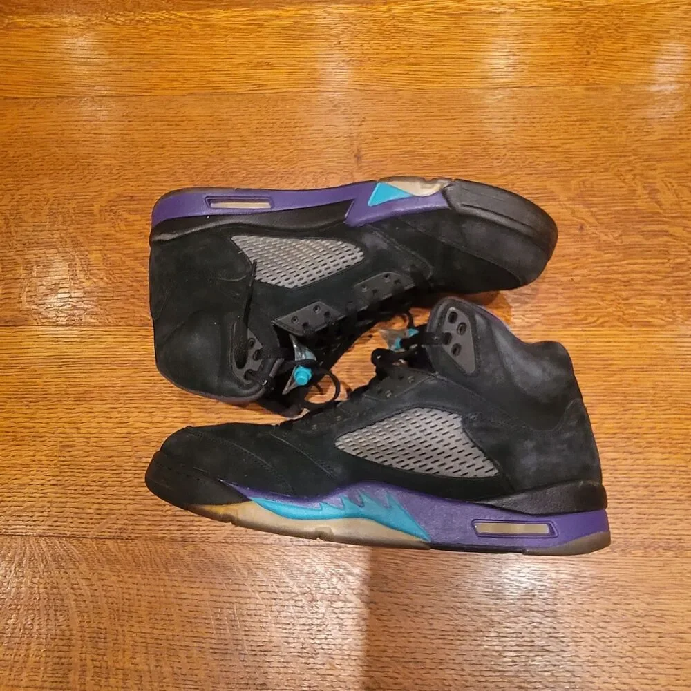 Air Jordan 5 'Black Grape' 2013 Men's Size 12 Pre-owned Sneakers 136027-007